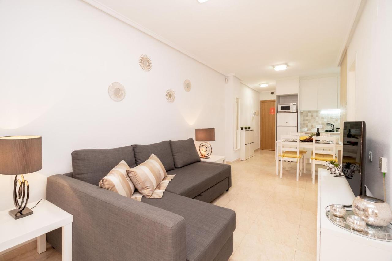 Apartamento Asta Apartment Torrevieja Exterior foto