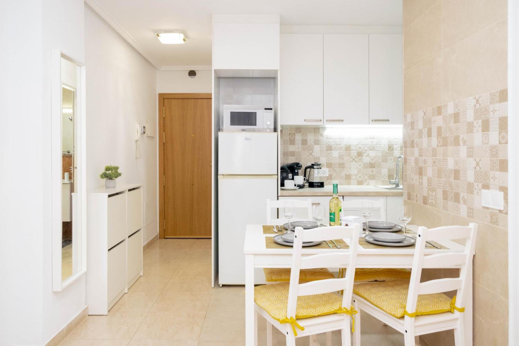 Apartamento Asta Apartment Torrevieja Exterior foto